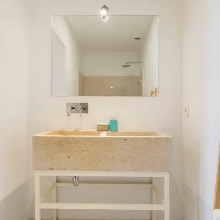 Taste Of Honey - At Avenida Cr2D Apartment Lisbon